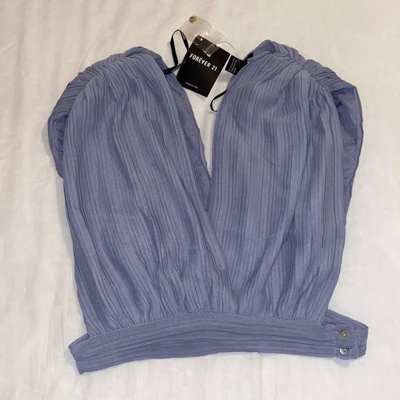 Brand new shirt from F21 with tags!